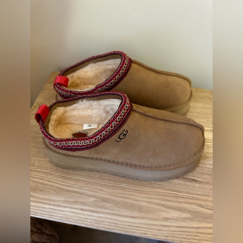 UGG platform slippers